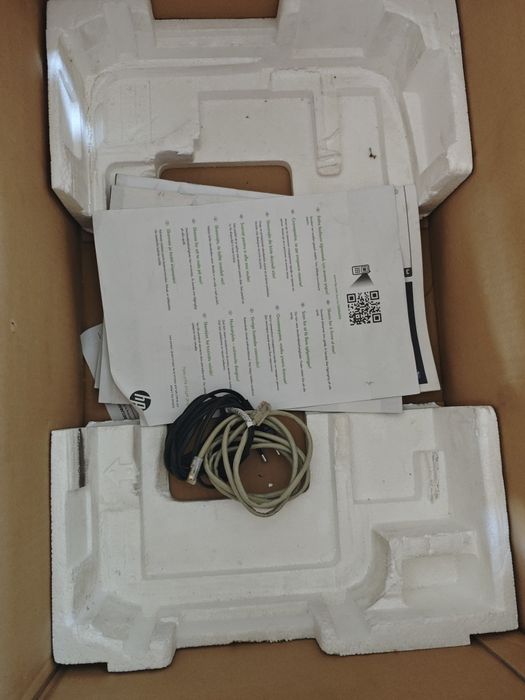 Vând imprimantă HP OfficeJet Pro 8600 Plus – pentru reparație sau piese