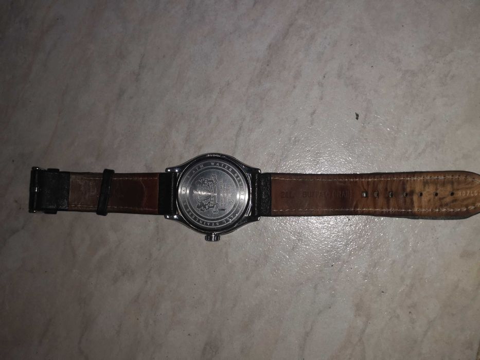 Часовник Festina