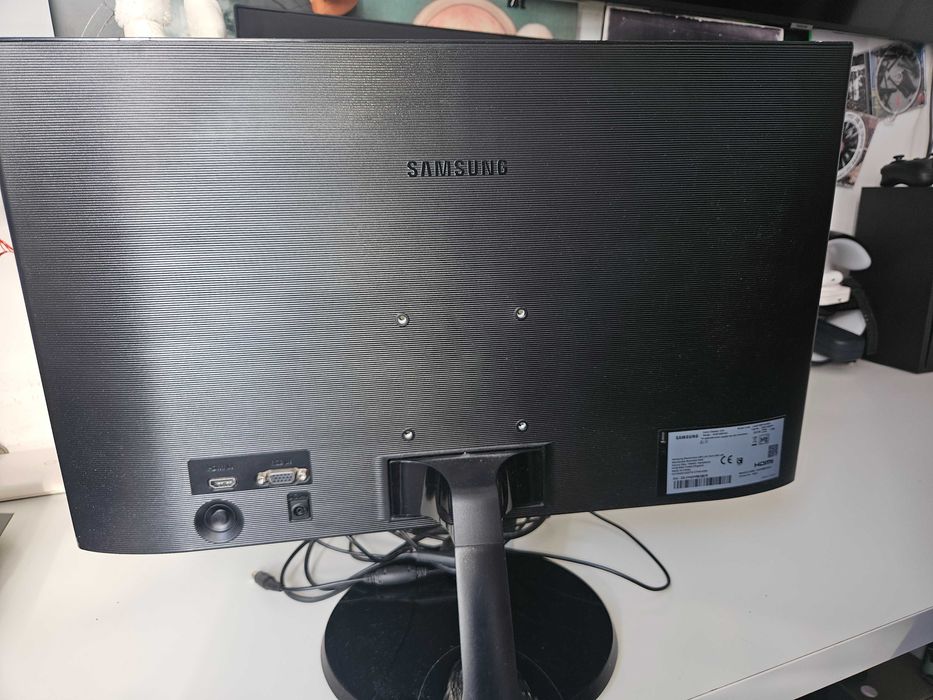Monitor Samsung 22” – Full HD – HDMI – stare foarte bună
