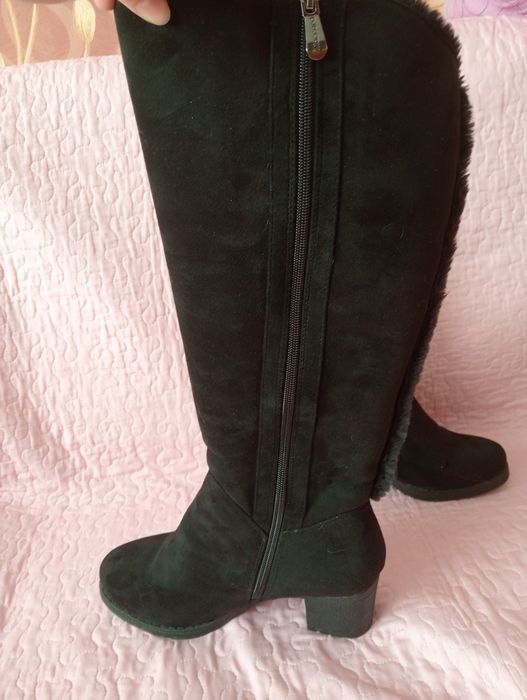 Сапоги женские .