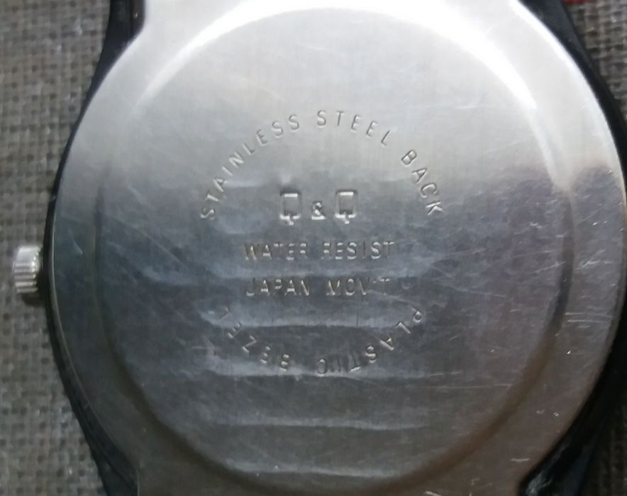 Часовник Q&Q, работещ