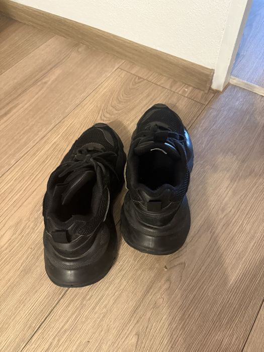adidasi vagabond