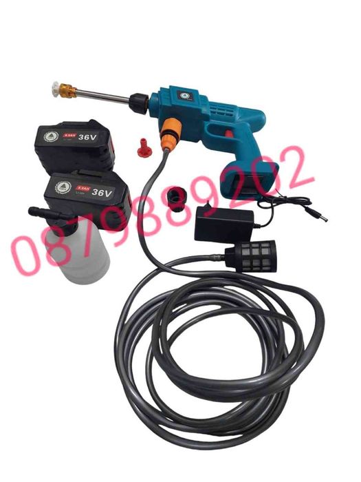 Акумулаторна водоструйка за почистване на автомобили  батерия, зарядно