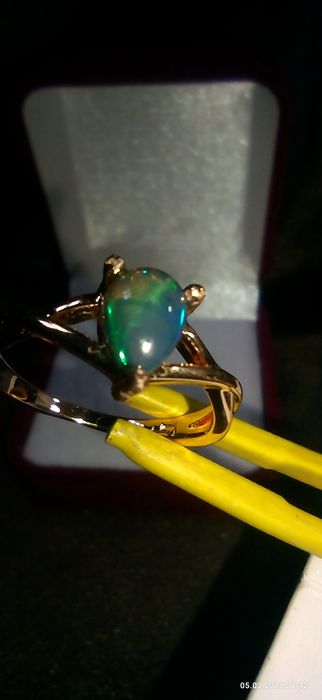 Драгоц-еность ко-цо