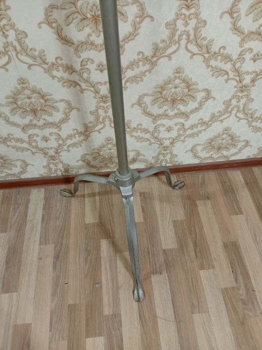 Вешалка напольная