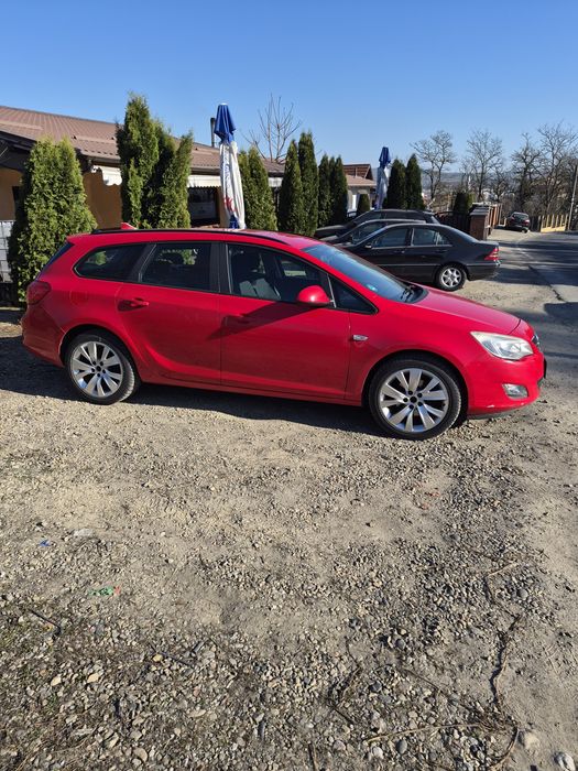 Opel astra J an 2012  motorină