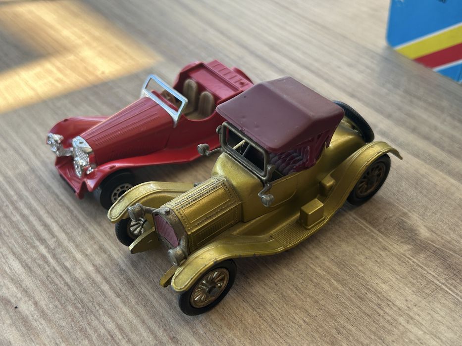 Vintage Matchbox колички