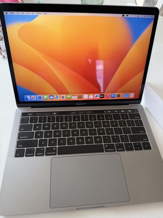 MacBook Pro 13” - Intel Core i5 3.1 GHz - 16 GB RAM - 1 TB SSD - Отлично състояние