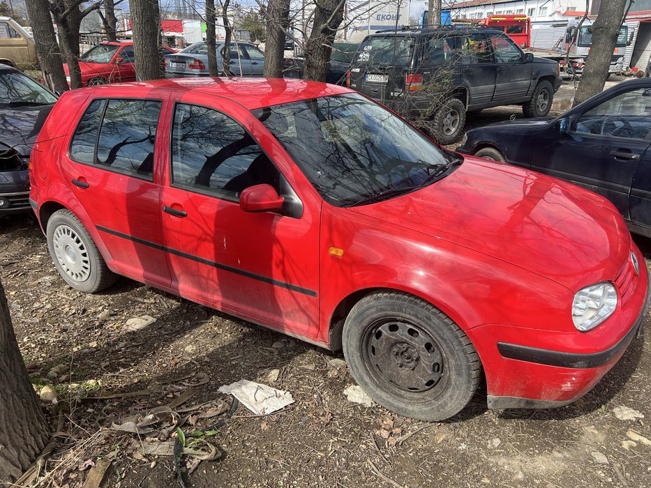 Volkswagen Golf 4 1.4 fsi , Фолксваген Голф 1.4 фси На Части !!!