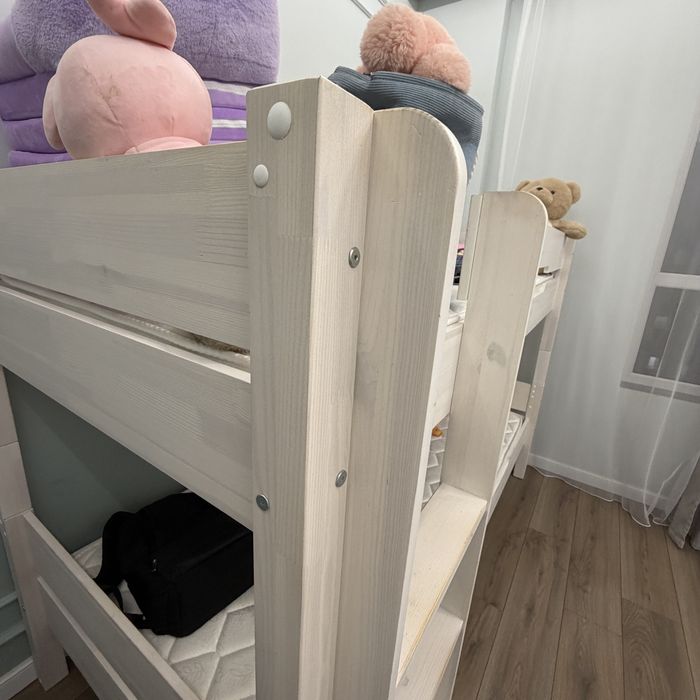 Продам двухярусный кровать