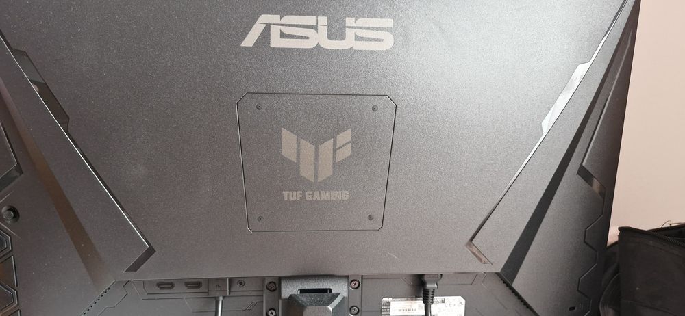 Monitor Asus TUFF gaming VG27AQ5A