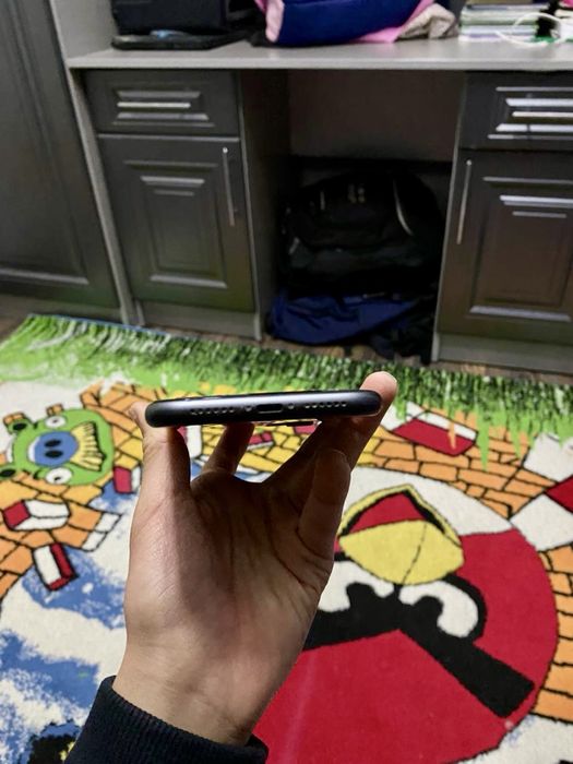 Айфон 11 в хорошем состояний