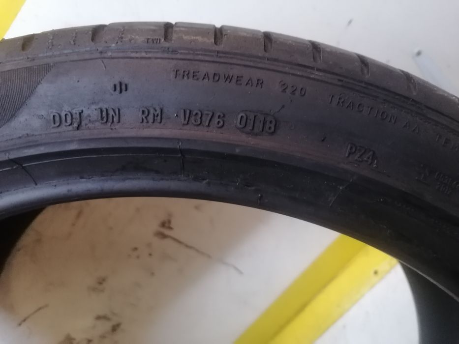 255/40/21   2*PIRELLI vara 108y dot 0118. 4,,17mm