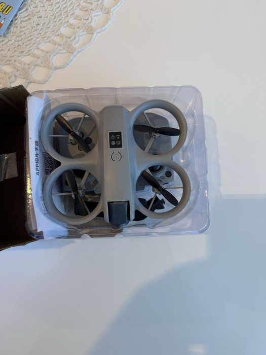 Мини дрон с камера