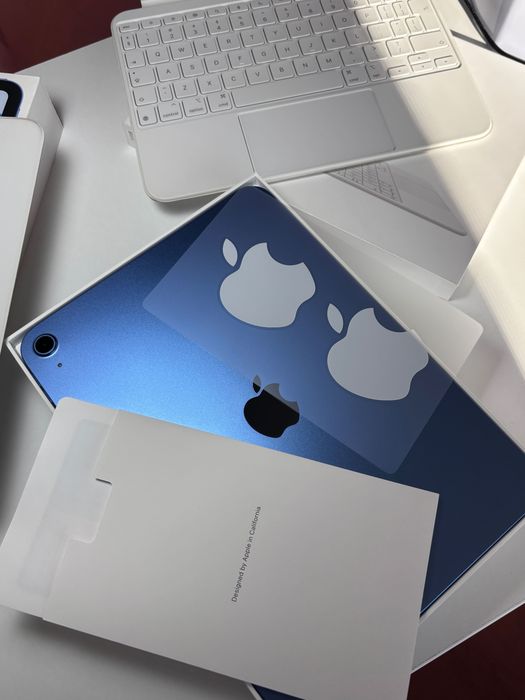 iPad 10 Gen 64GB Blue + Magic Keyboard Folio Originală + Garanție 2028 + Factură | Full Box | Stare Foarte Bună