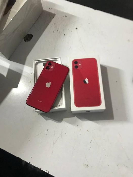 Iphone 11  sotiladi