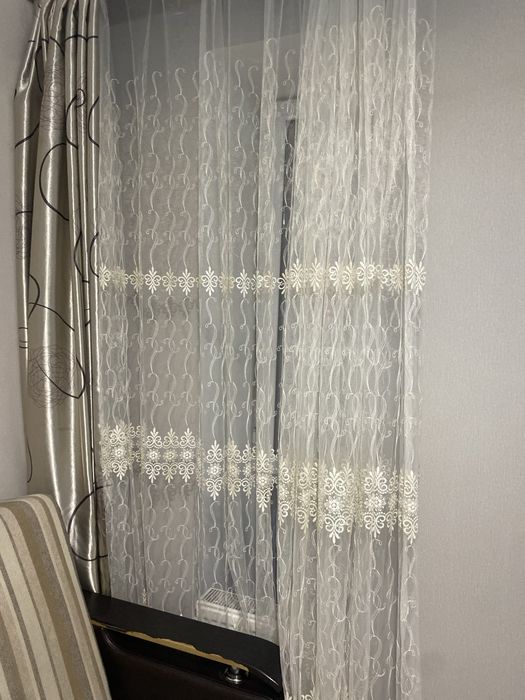 Отдам диваны, ковер.