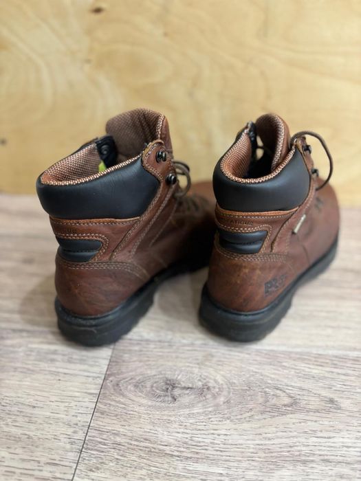 Продаются Ботинки safety