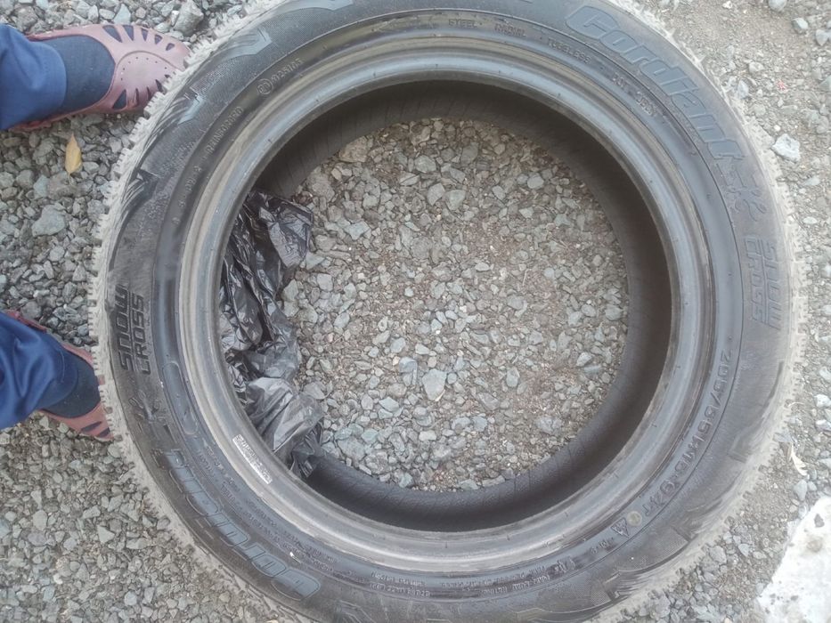 продам зимние шины 205/55/16