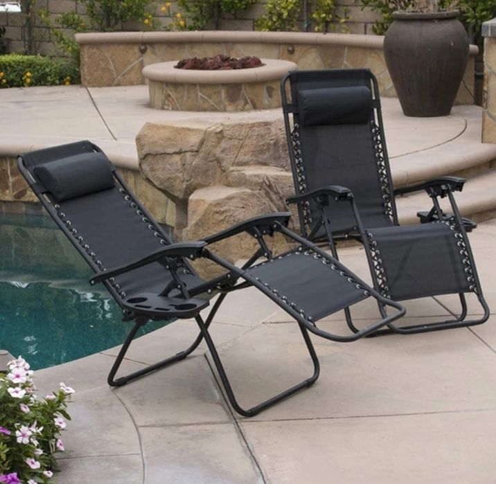 Згъваем стол с много опции за разгъване до 150 кг, с поставки за чаши