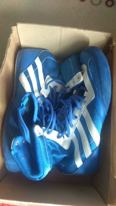 Продам  боксерки  Adidas  производство  Корея