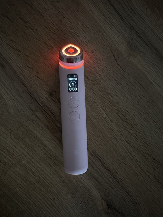 Medicube микротоковый массажер