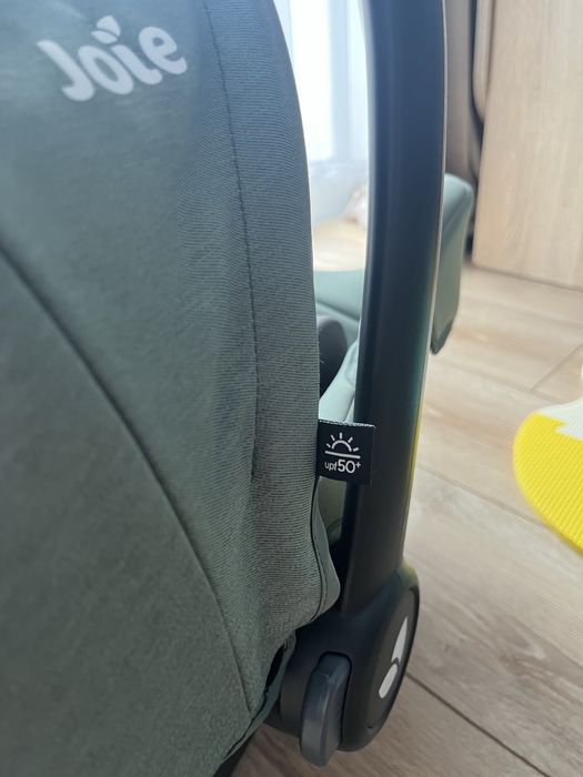 Scoică auto Joie