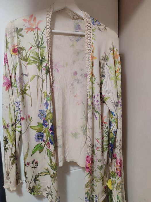 MarcCain 15%Cashmere 70%Silk 15%Cotton