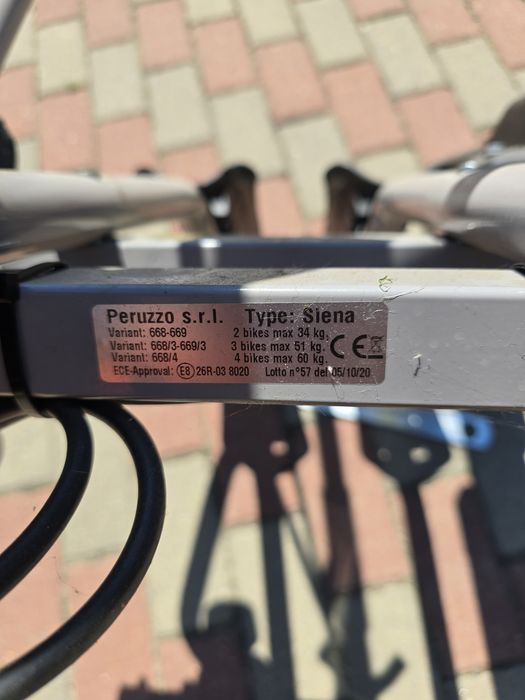 Suport pentru 2 biciclete pe cârlig