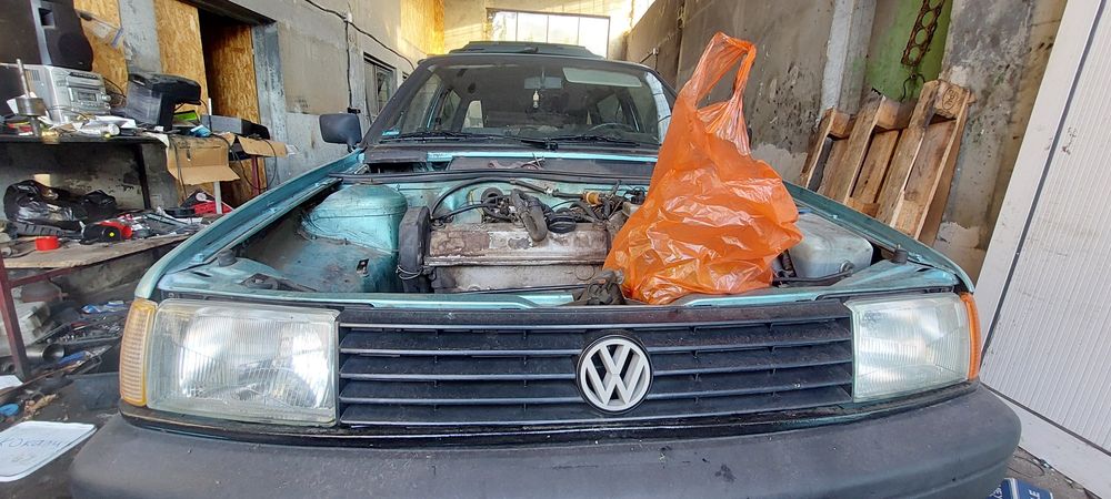 Продавам на части  Volkswagen Polo -1991 г.