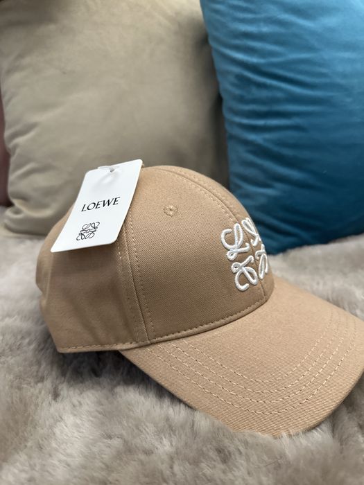 Sapca noua LOEWE