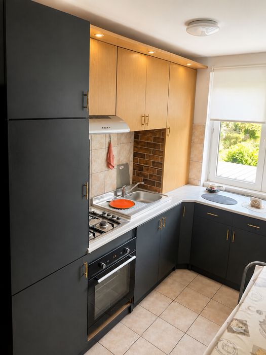 Apartament 2 camere + garaj | Centru Reșița – Zona Blocul 800
