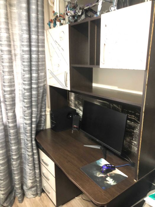 Продается молодежная стенка для учебы