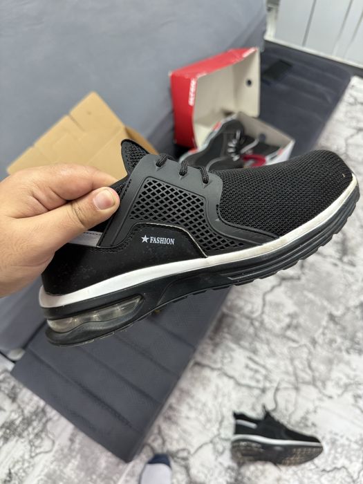 Работни обувки с бомбе