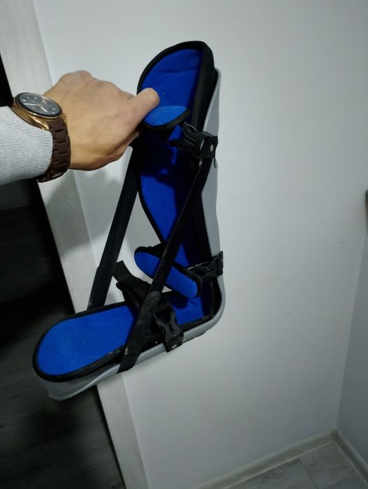 Продам костыли и лонгет