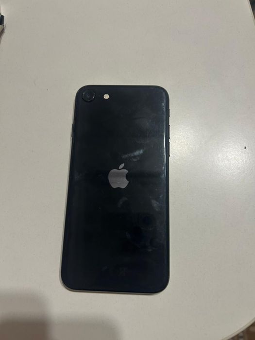 Айфон се 2020 года