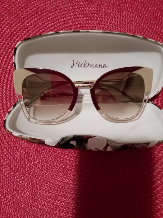 Дамски слънчеви очила на Aна Хикман