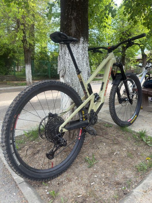 Vand  Santa cruz  Hightower CC