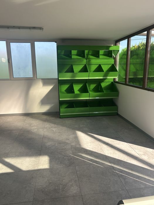 Rafturi pentru magazin