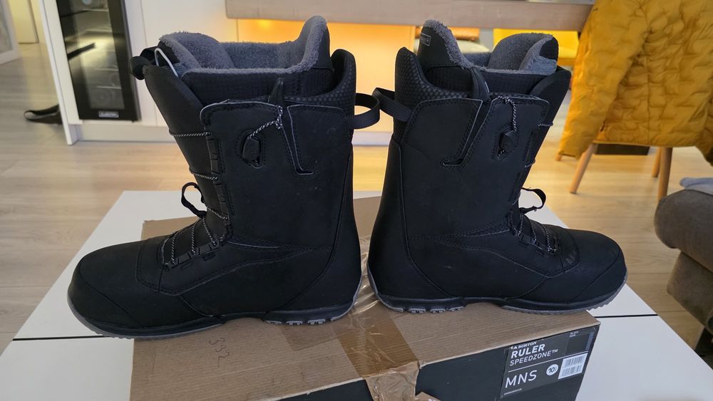 Boot snowboard Burton Ruller 43.5