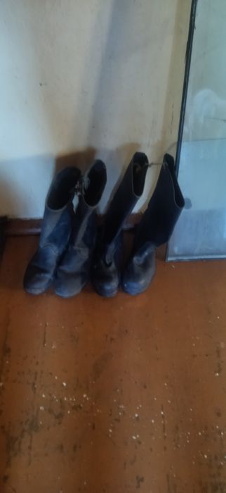 Керзовые сапоги, размер 27, две пары