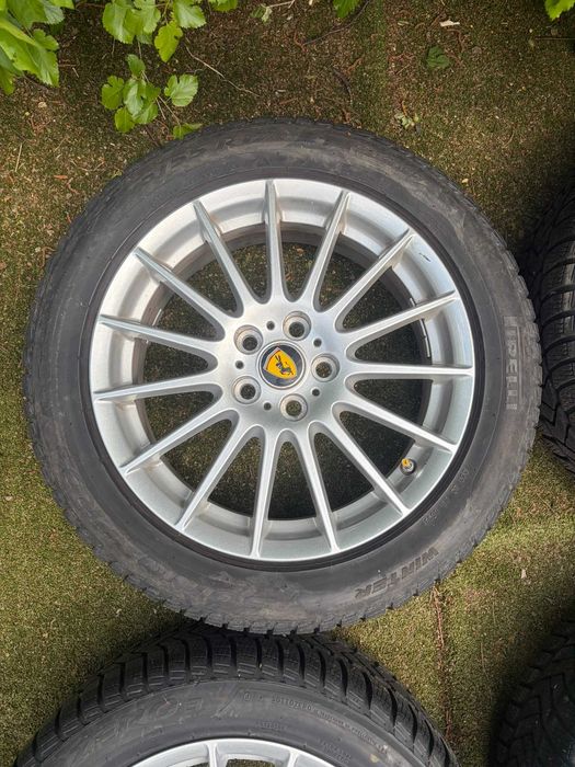 Roți R17 cu anvelope 205/55/R17 Pirelli iarnă