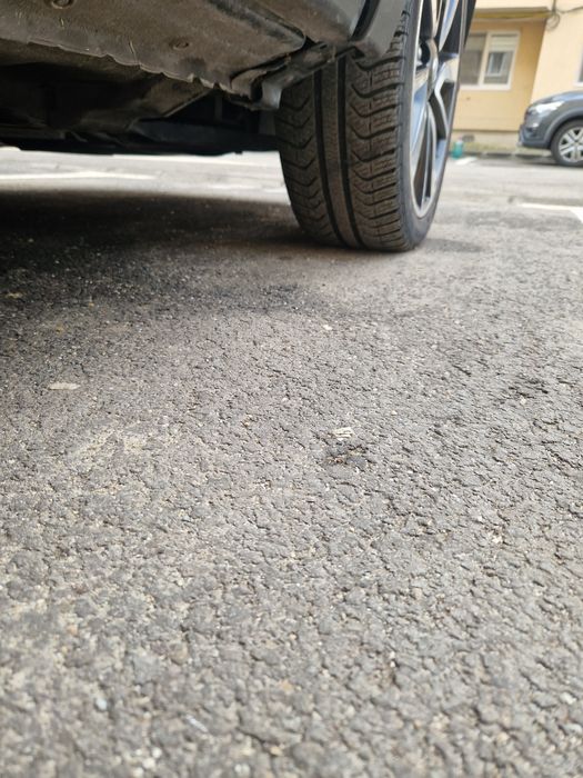 Vand cauciucuri 225 45 19 in stare foarte buna