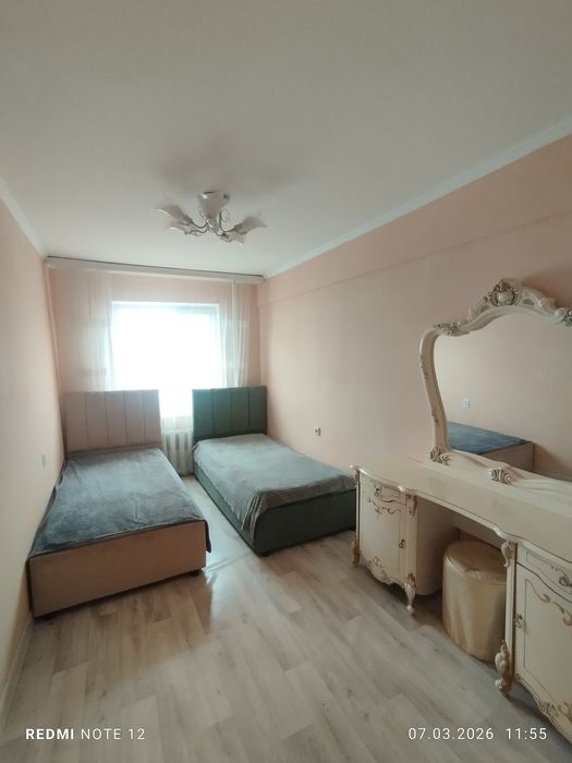 Трехкомнатная. Семь спальных мест.