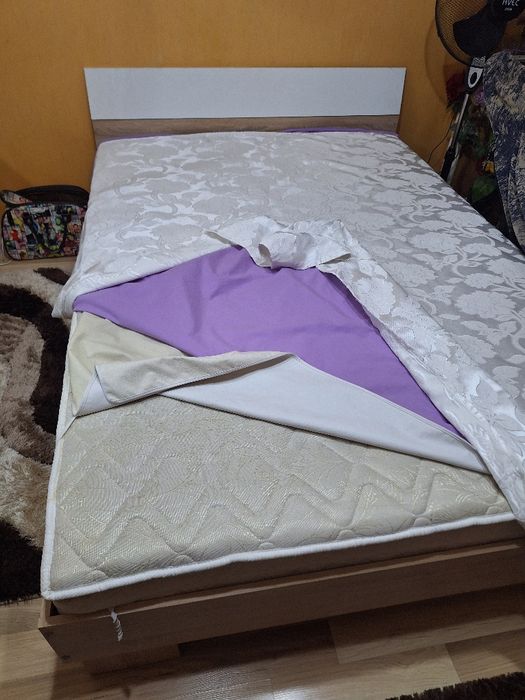 Спалня с матрак +гардероб