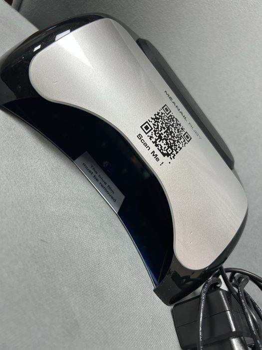 UV/LED лампа за маникюр