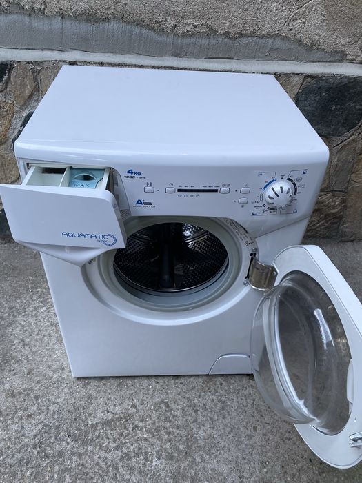 Мини пералня Candy КАНДИ за 4кг