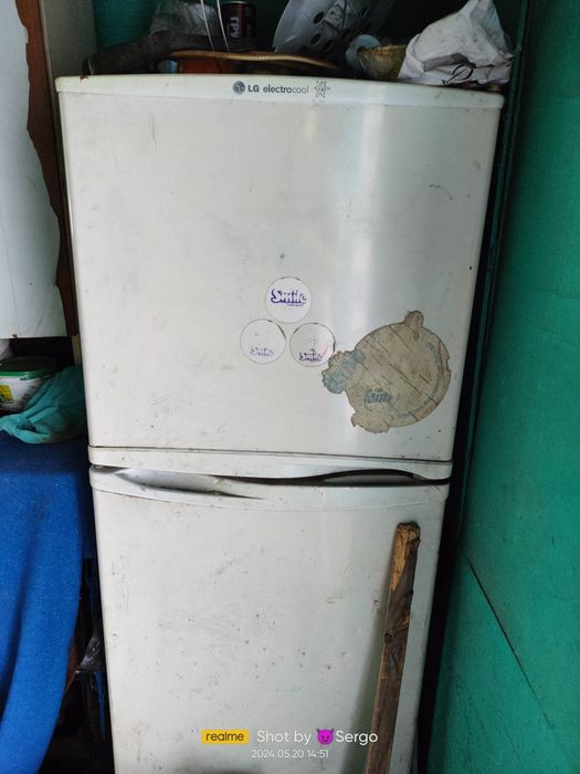 Продам Холодильники