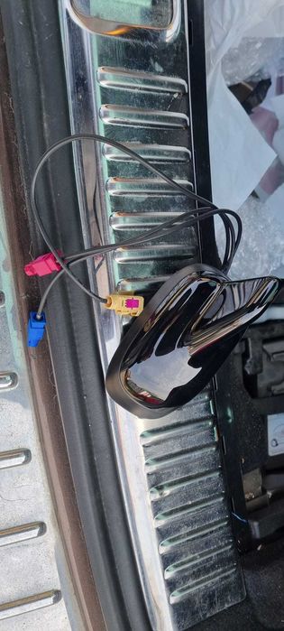 Antena Triplex Originala VW Touareg 7P GPS + GSM + Webasto