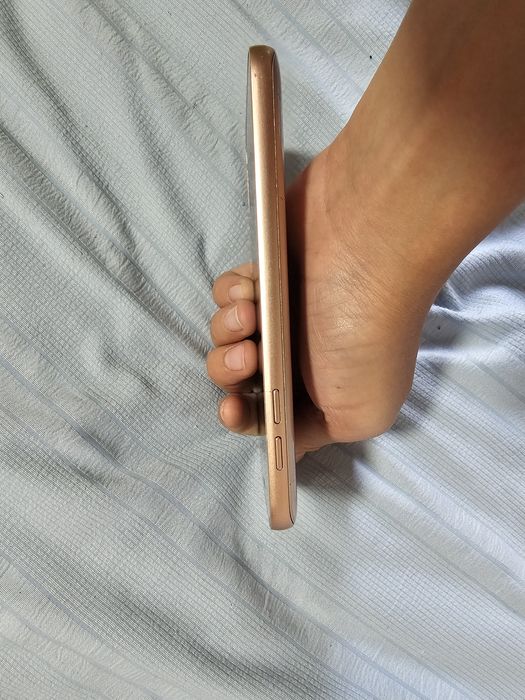 Продам samsung galaxy j2 core